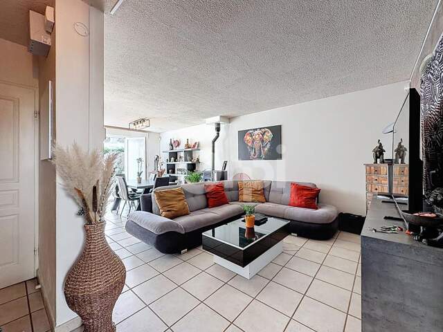MAISON AVEC 4 CHAMBRES A VALLEIRY — photo du bien