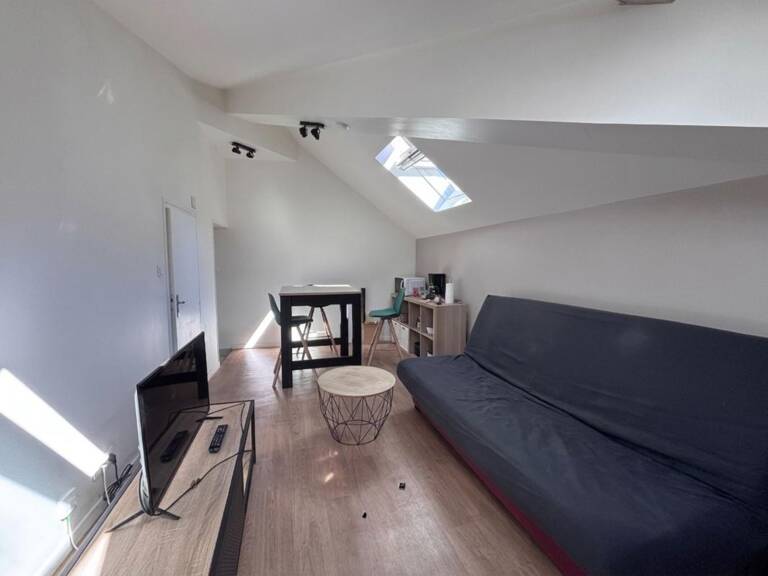 Studio meublé à louer - Châtellerault — photo 1