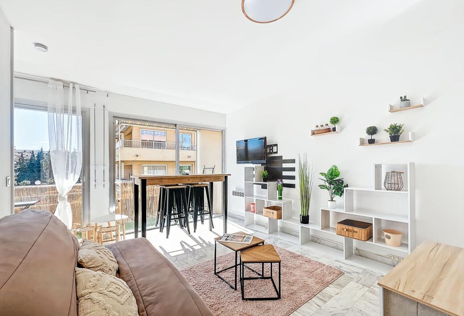 Appartement À Vendre — photo 1