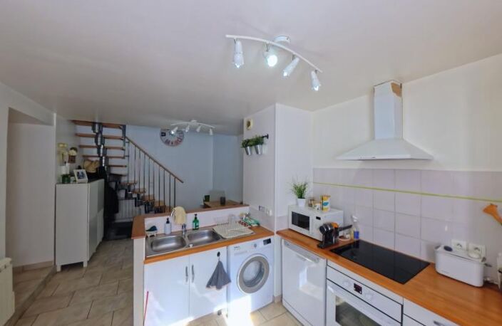 Maison À Vendre - Opportunité Rare à Loyettes – Idéal Primo-Accédants ou Investisseurs — photo 5