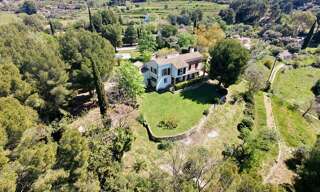 Maison 7 Pièces 200 m² à vendre à Le Castellet (83330)