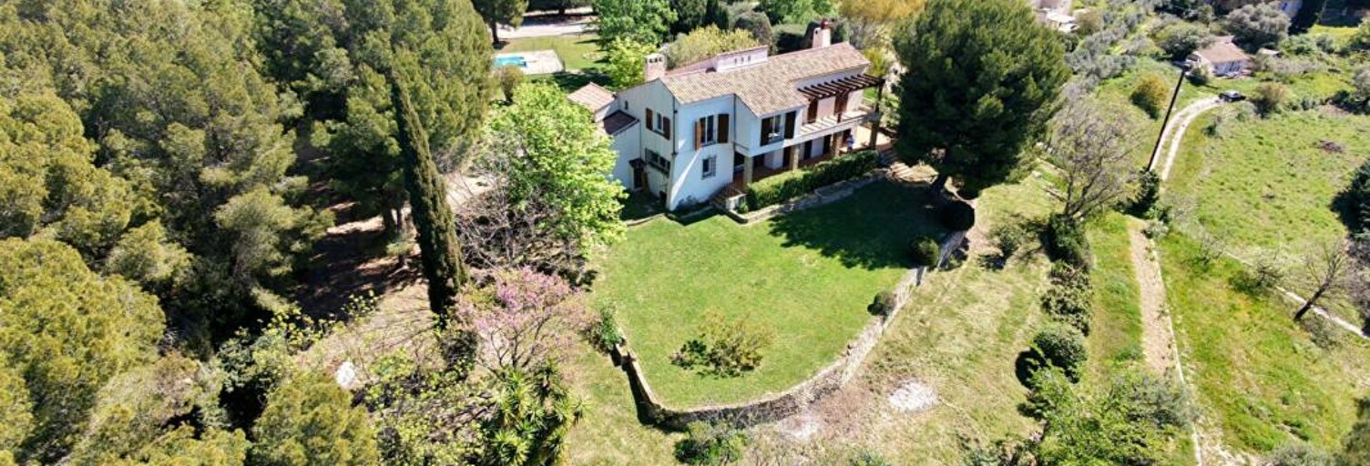 Maison 7 Pièces 200 m² à vendre à Le Castellet (83330)