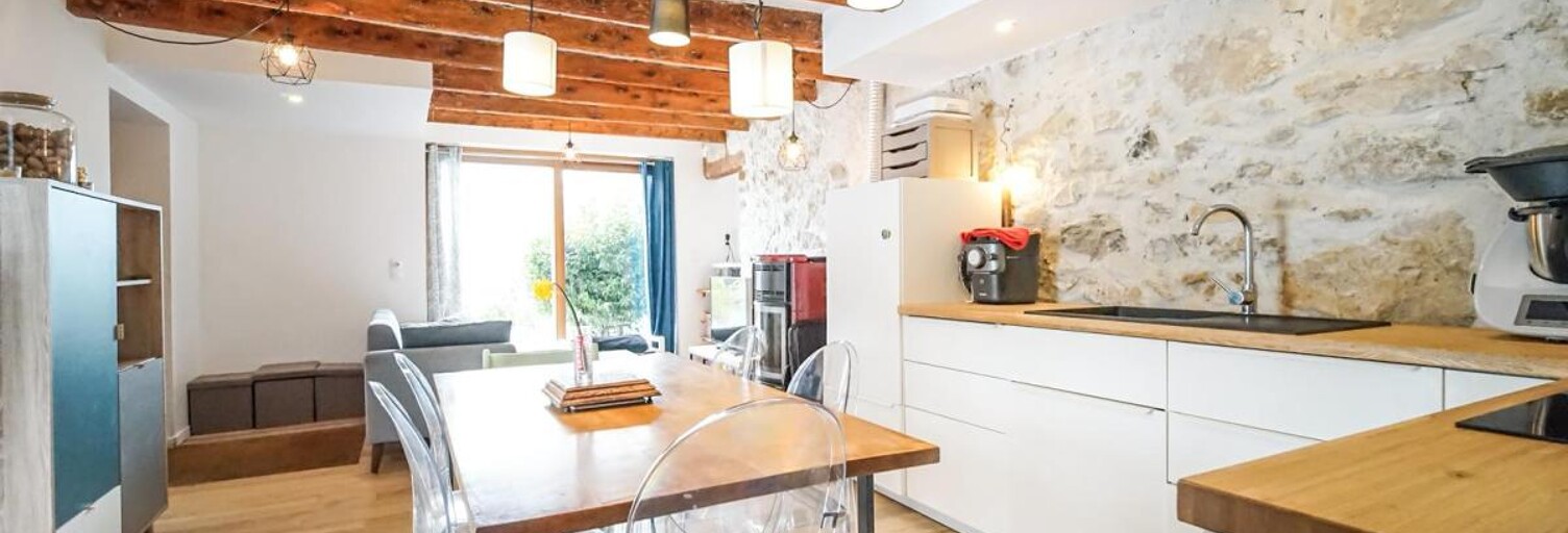 Maison 4 Pièces 96 m² à vendre à Plateau-des-Petites-Roches (38660)