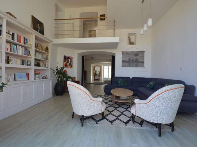Belle grande maison avec dépendances 17 LA ROCHELLE MARSILLY — photo du bien