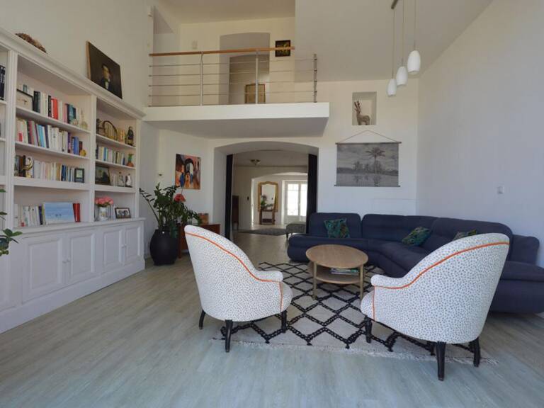 Belle grande maison avec dépendances 17 LA ROCHELLE MARSILLY — photo 1