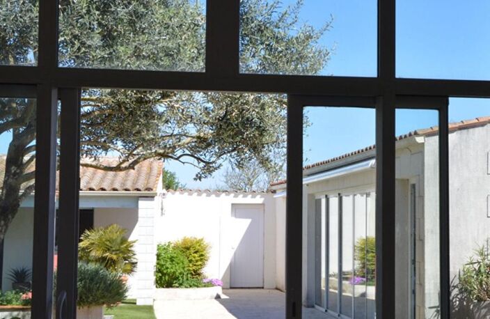 Belle grande maison avec dépendances 17 LA ROCHELLE MARSILLY — photo 2