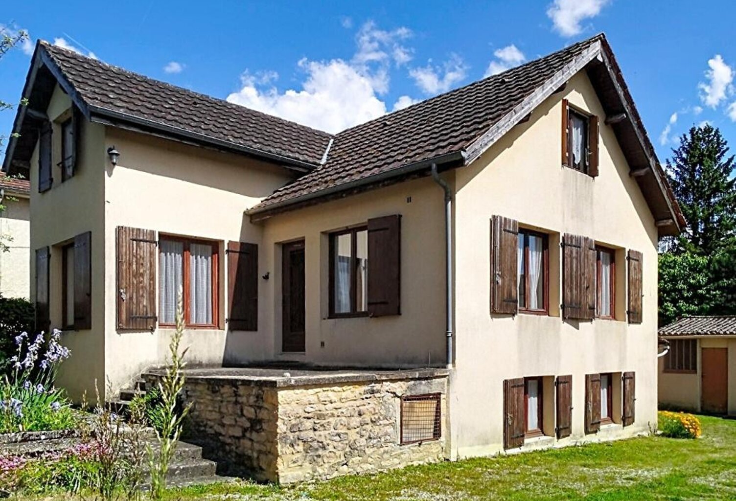 Maison Thonac 6 pièce(s) 89.40 m2 — photo 1
