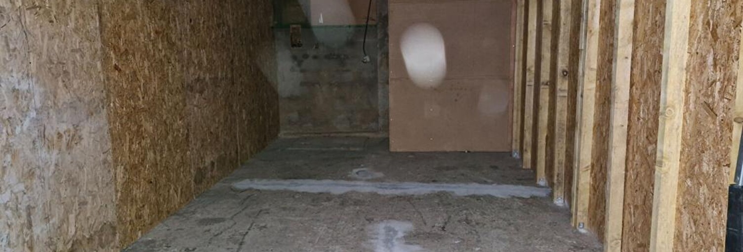 Garage  30 m² à louer à Saint-Just-en-Chevalet (42430)