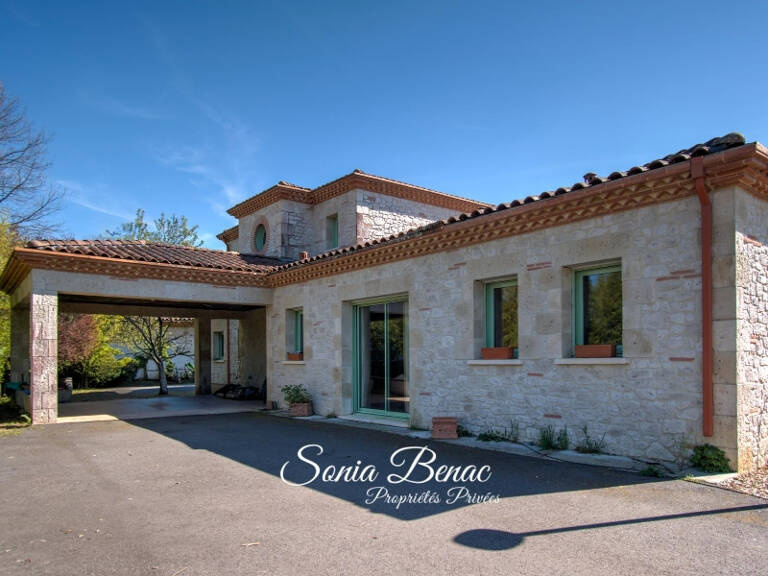 TOIULOUSE - LEGUEVIN - Maison  6 pièces de 238 m2  - Dépendance de 180 m2 — photo 1