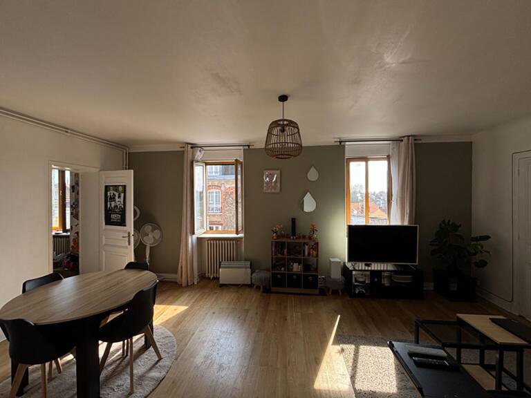 T3 de 75 m² Vendu Occupé-Centre-Ville Corbeil-Essonnes — photo 1