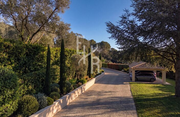 Villa d’exception dans un domaine prestigieux à quelques pas du village de Mougins — photo 4