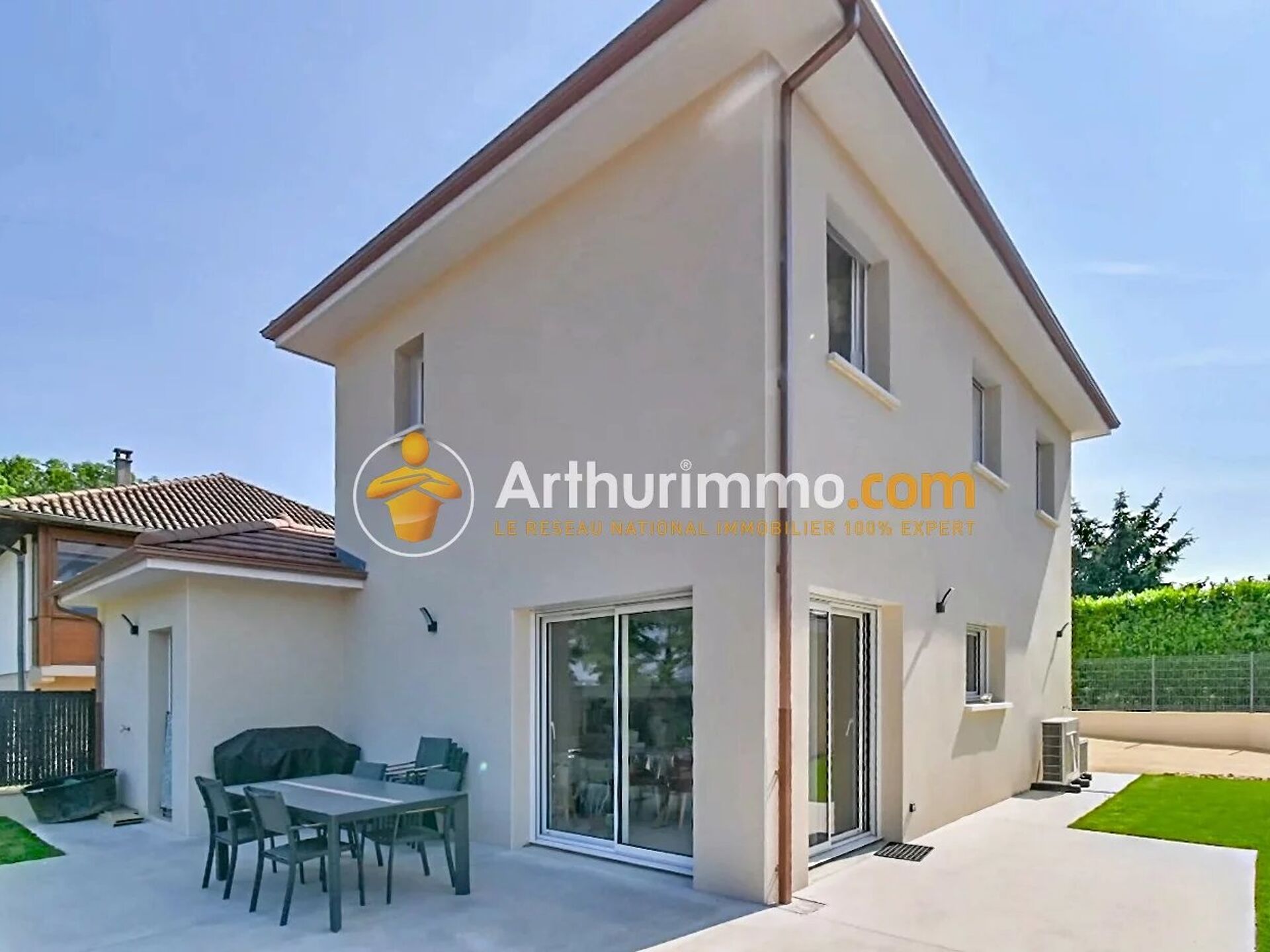 Maison 4 pièces 90 m² · à Bourgoin-Jallieu · 90 m² · 329 900 €