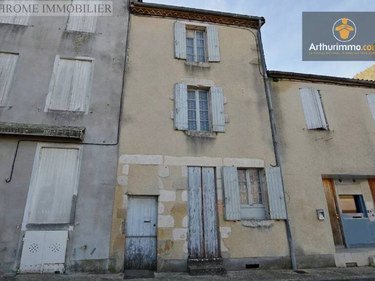 Maison de village en pierre — photo 1