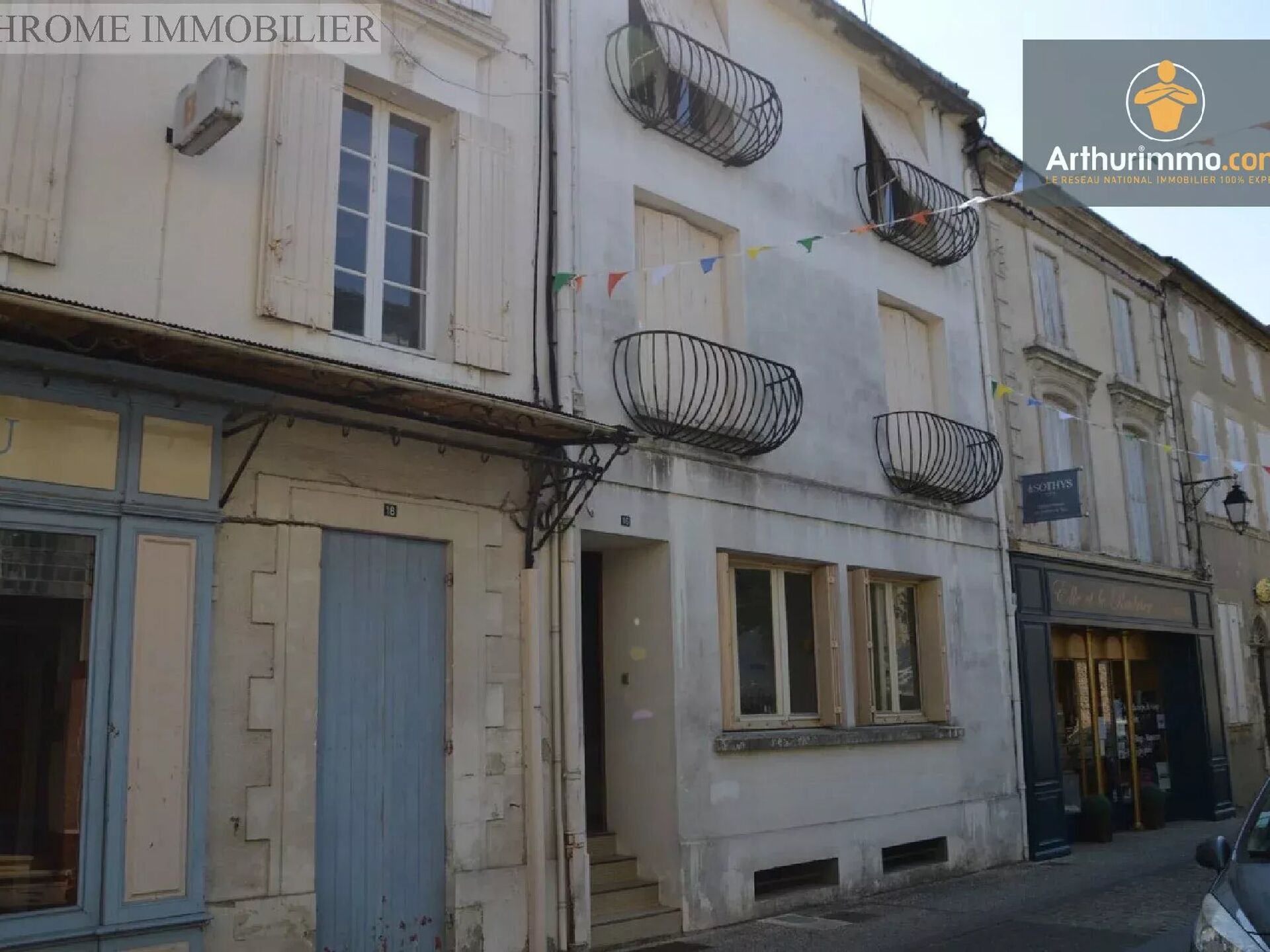 Maison 8 pièces 180 m² · à Duras · 180 m² · 137 800 €