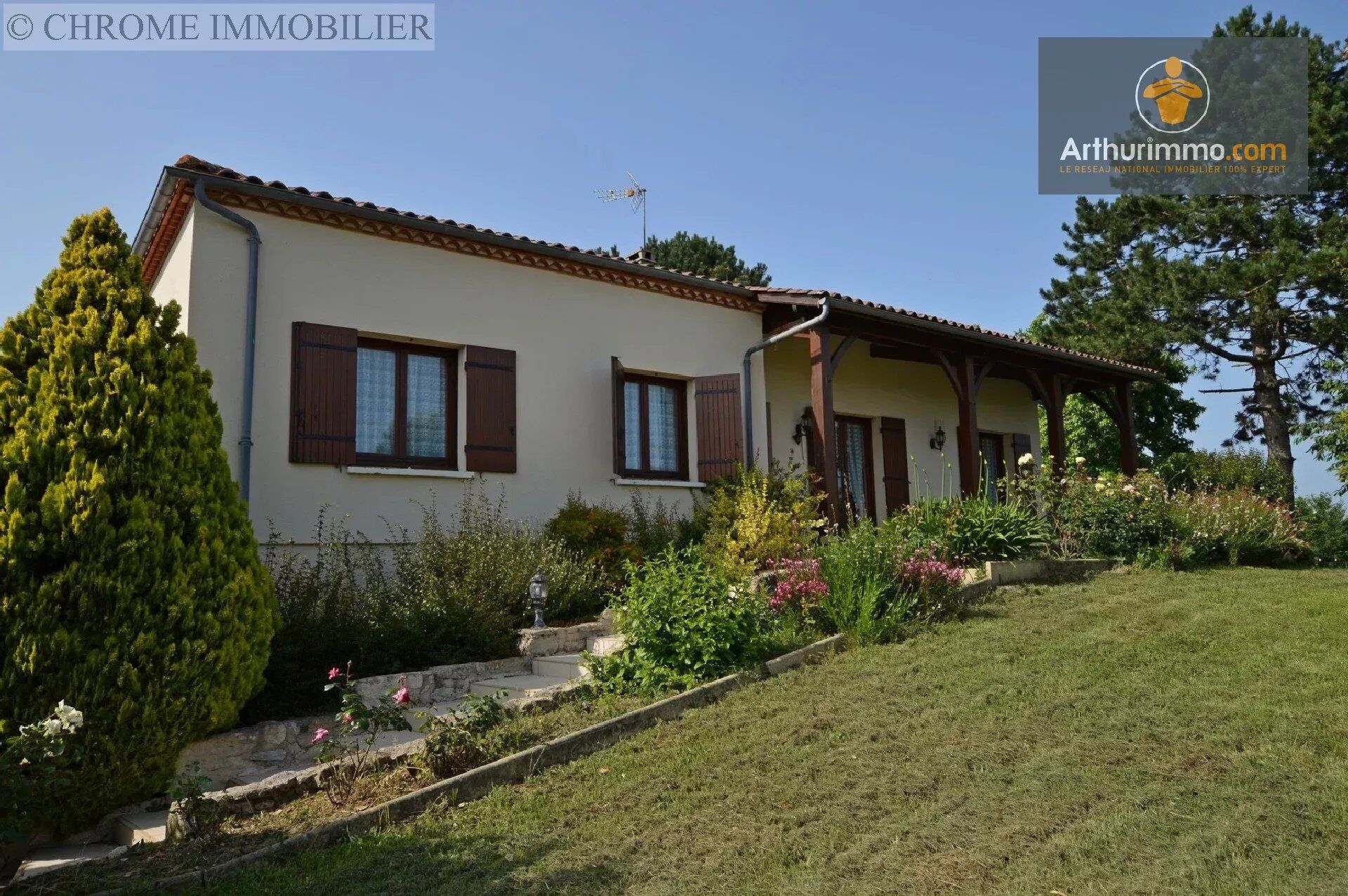 Houses · Monségur