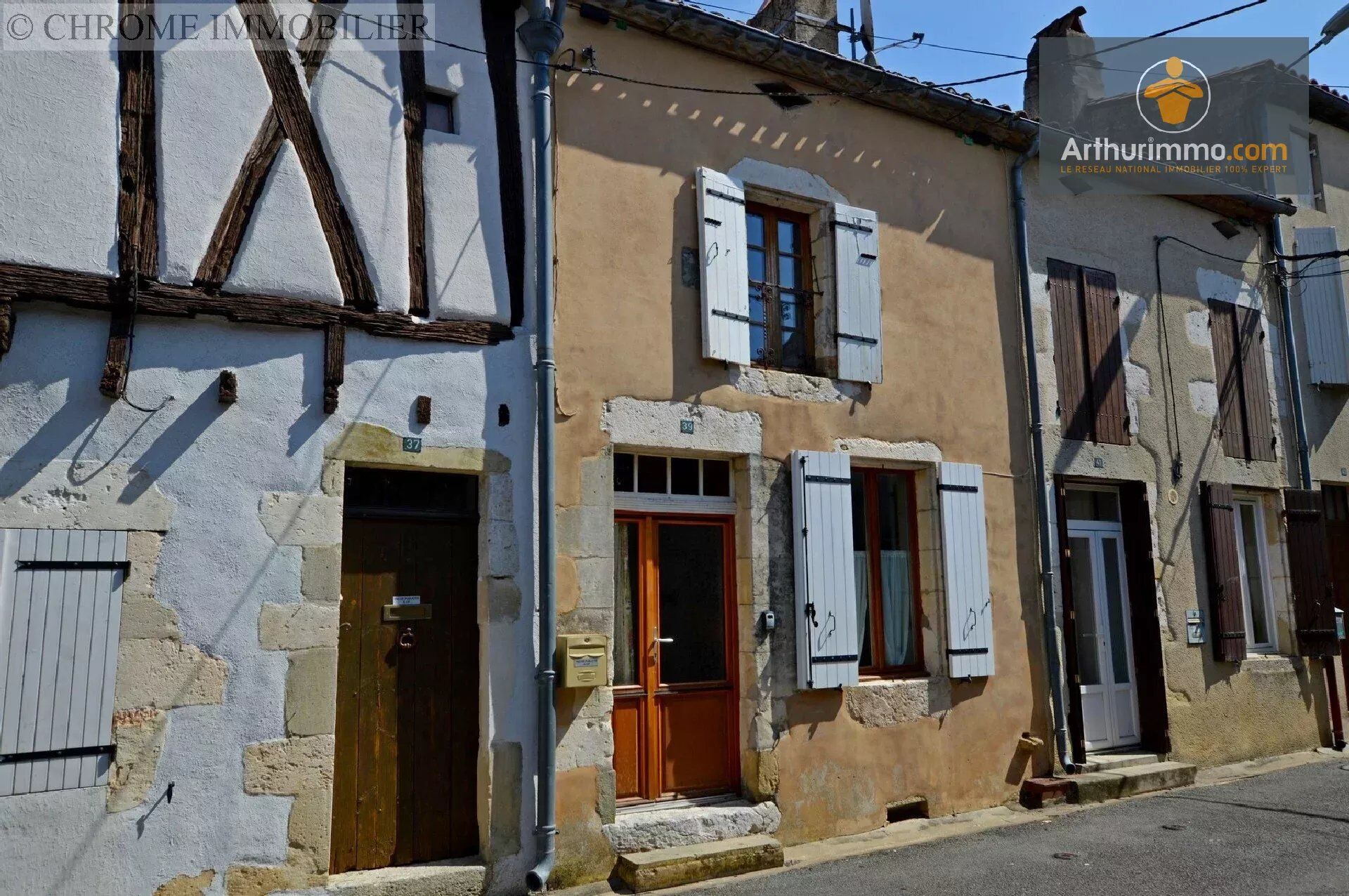 Houses · Duras