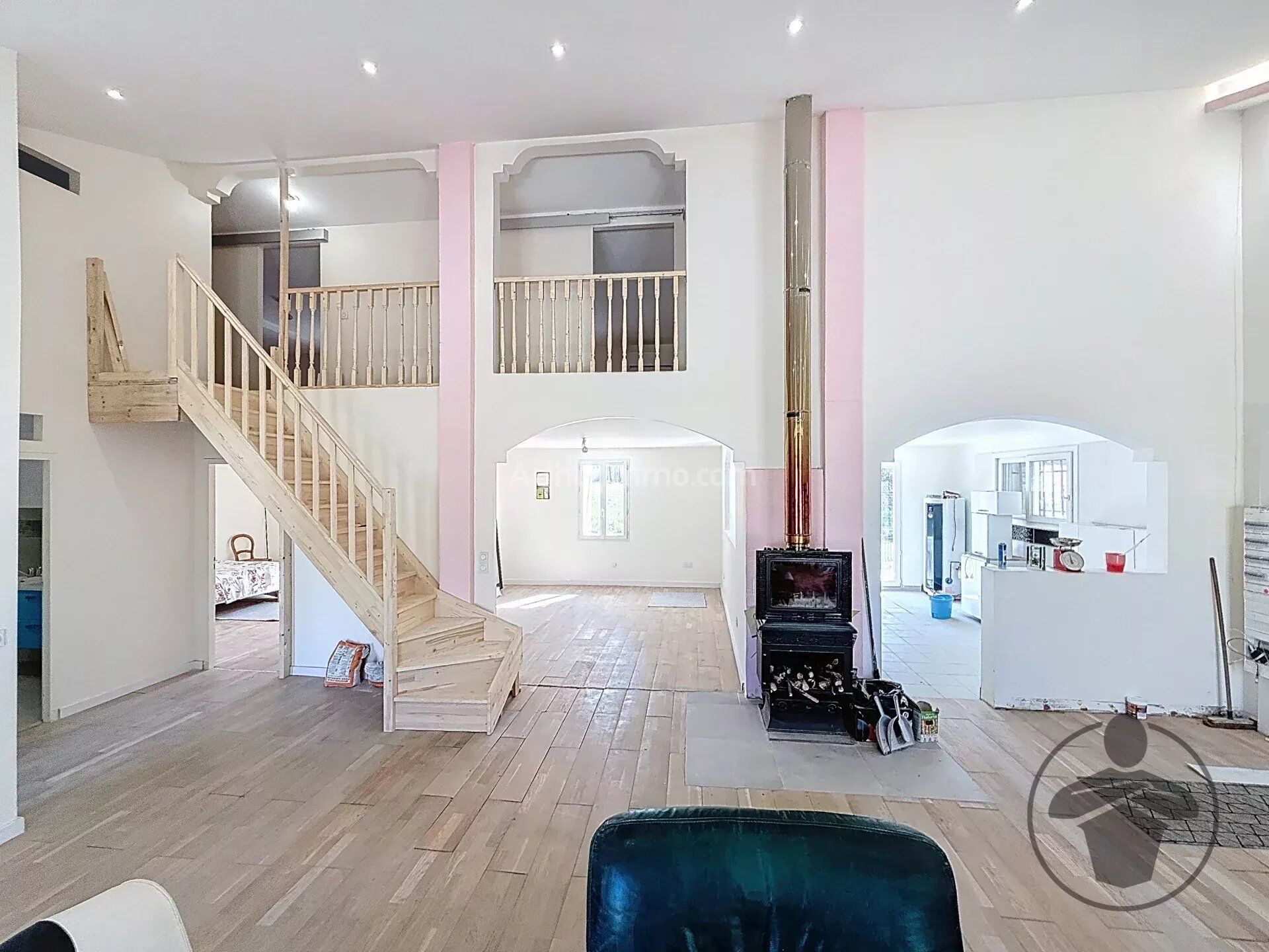 Maison 6 pièces 180 m² · à La Roche-Chalais · 180 m² · 262 000 €