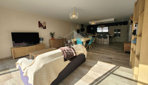 Villa / Maison 5 pièces  à louer Artiguelouve 64230