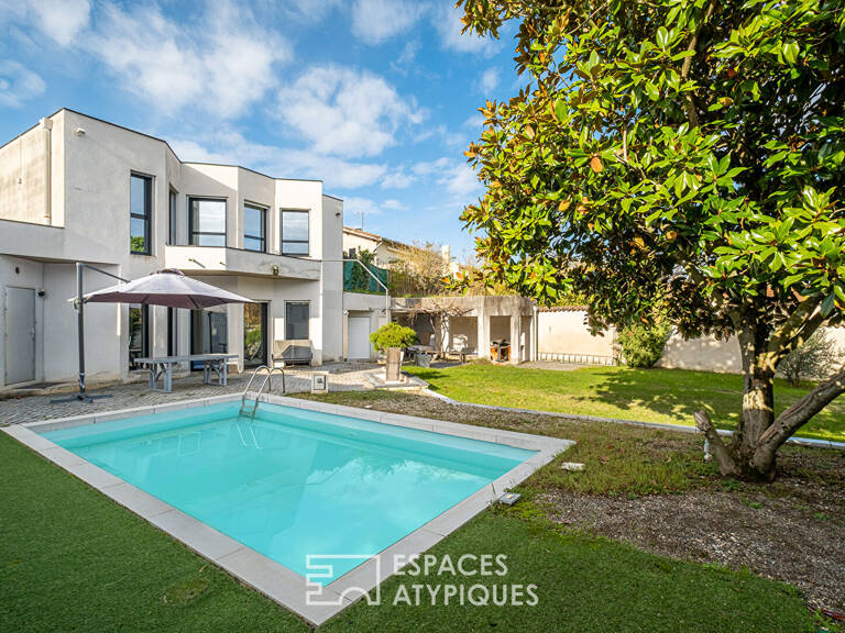 Maison d'Architecte avec Piscine en plein centre d'Irigny — photo 1
