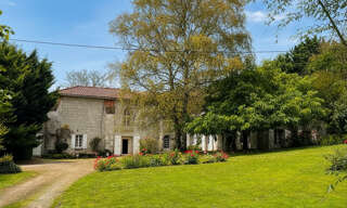 Maison 8 Pièces 245 m² à vendre à Colombiers (86490)