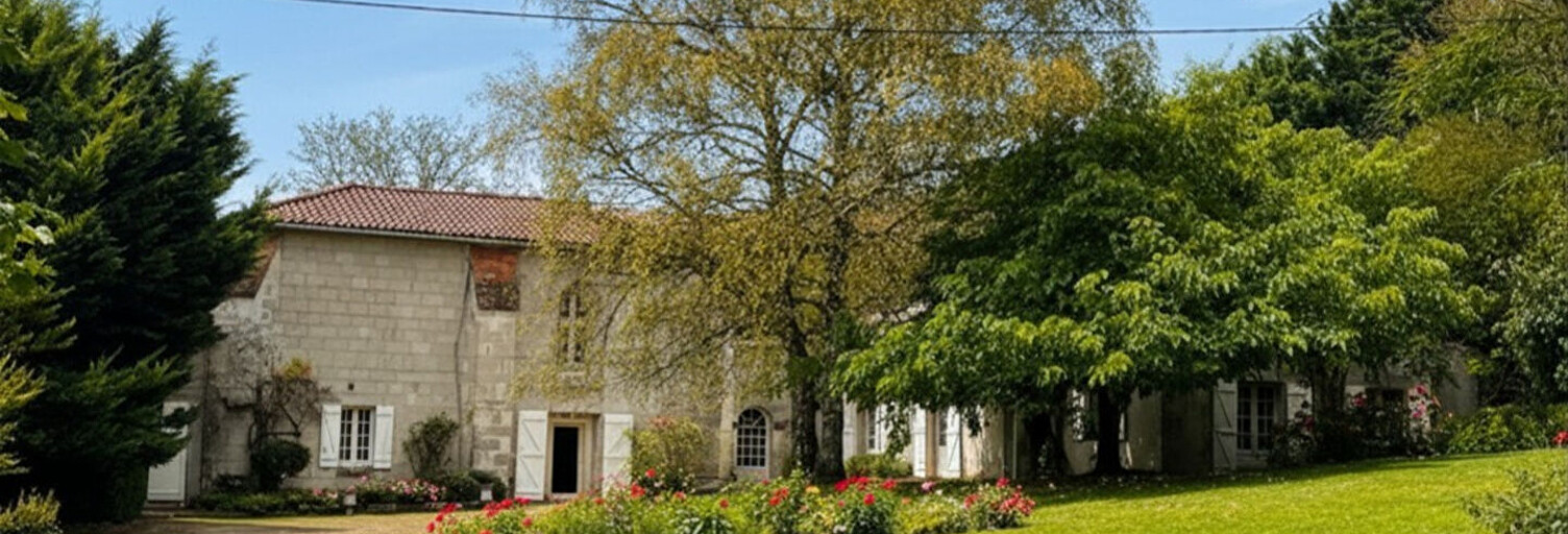 Maison 8 Pièces 245 m² à vendre à Colombiers (86490)