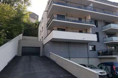 Garage  93 €