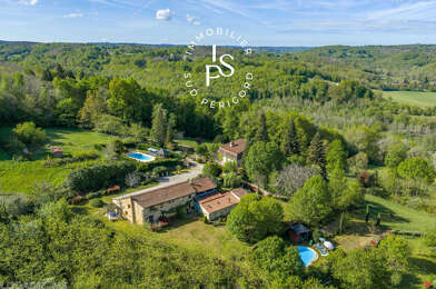 Maison 19 pièces 632000 €