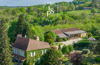 Manoir avec 3 Gîtes et 2 piscines, Villefranche du Perigord — photo du bien