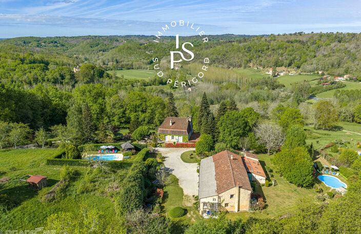 Manoir avec 3 Gîtes et 2 piscines, Villefranche du Perigord — photo 2
