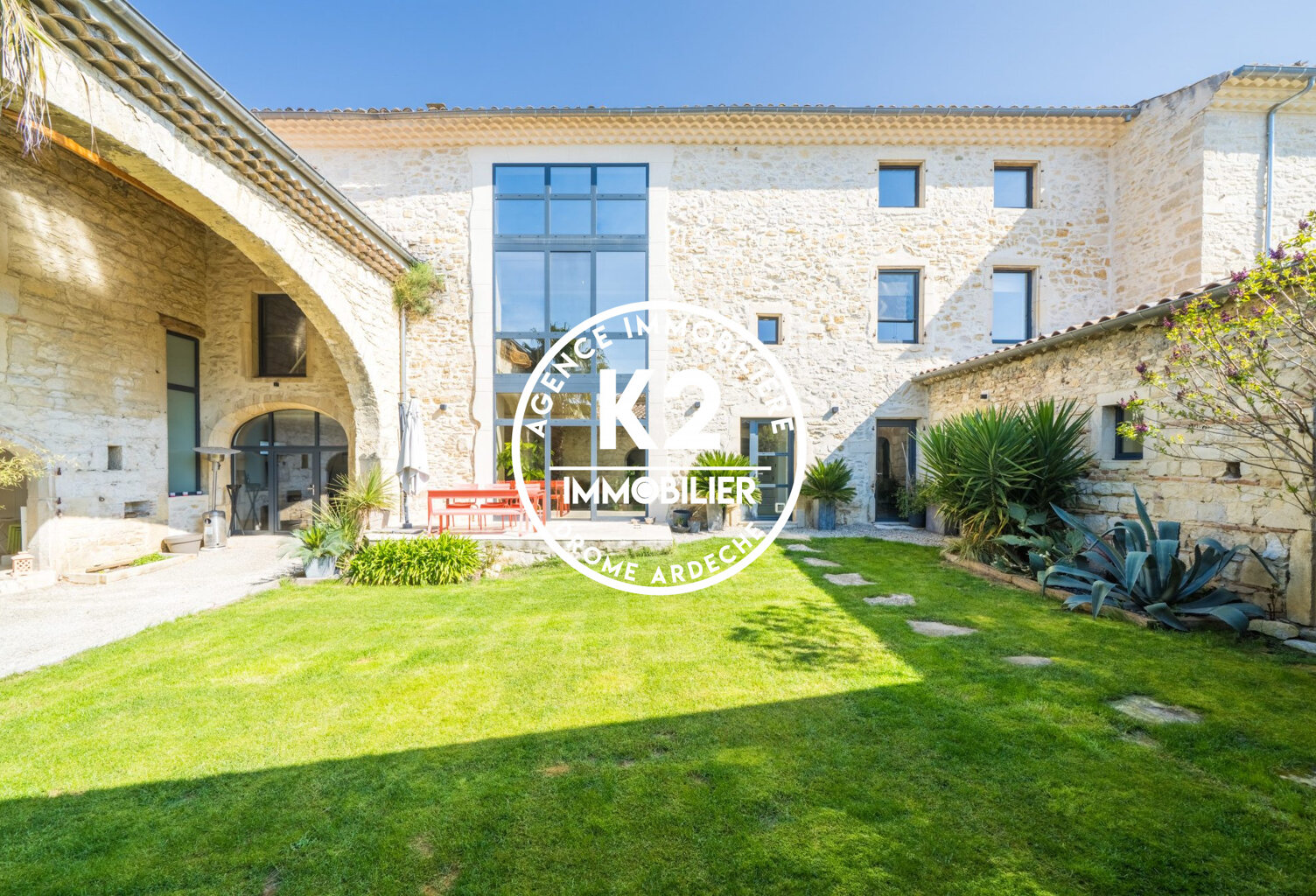 L'exception n'attend plus que vous , 420 m² de prestige. Le res — photo 1