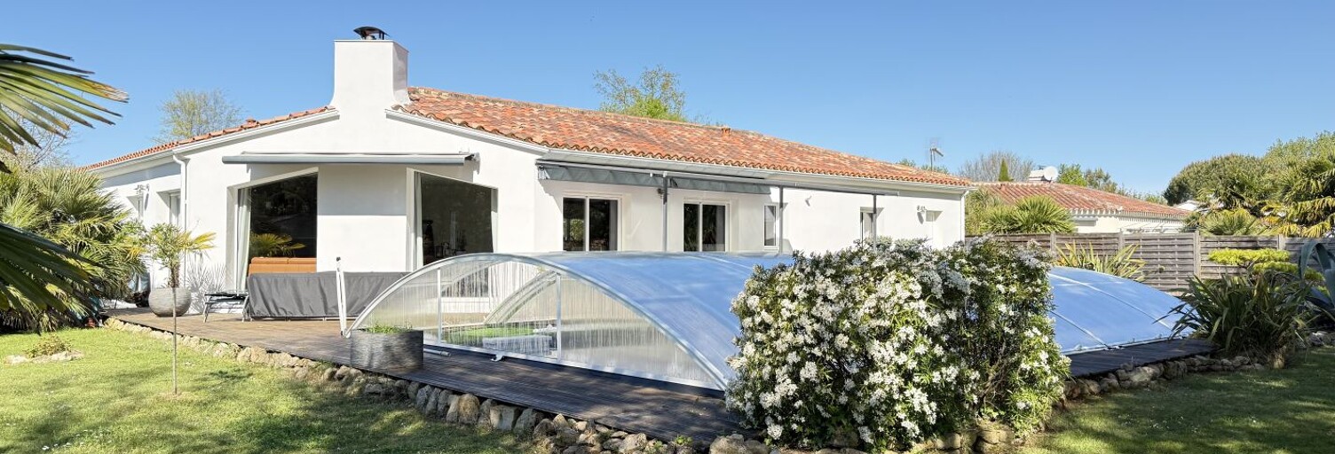 Maison 10 Pièces 138 m² à vendre à Sainte-Foy (85150)