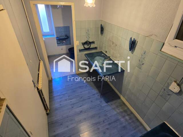 Maison à rénover avec fort potentiel locatif — photo du bien