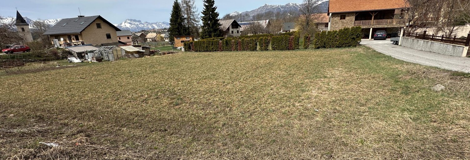 Terrain  575 m² à vendre à Ancelle (05260)