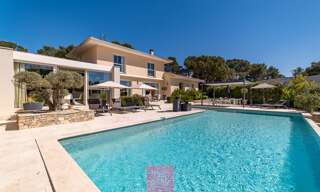 Maison 5 Pièces 220 m² à vendre à Nîmes (30000)