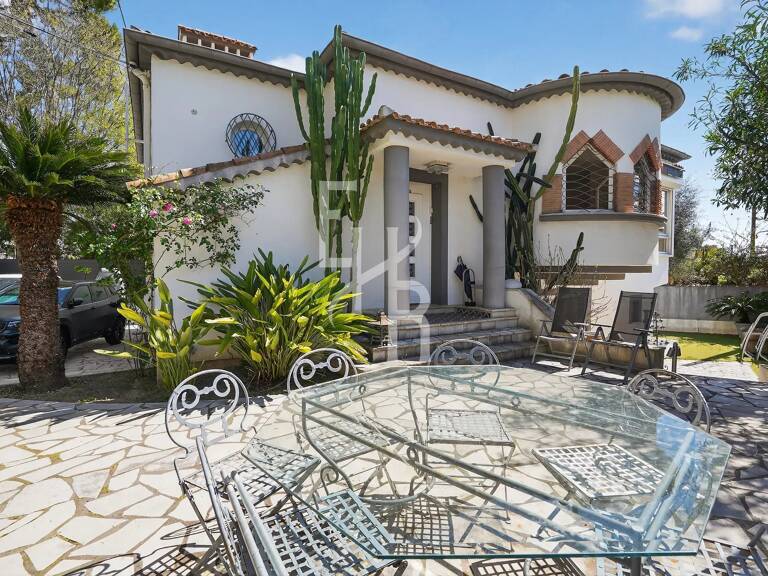 Achat/ Vente Villa Cannes à pieds des commerces — photo 1