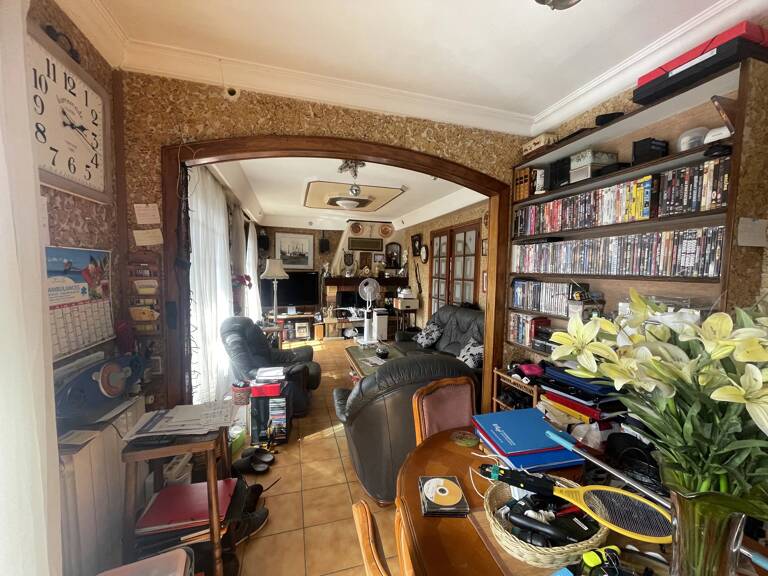 MAISON FAMILIALE DE 6 PIÈCES — photo 1