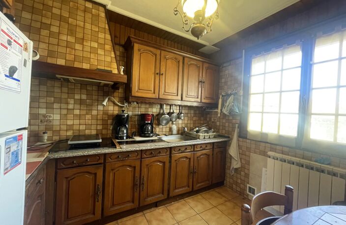 MAISON FAMILIALE DE 6 PIÈCES — photo 4