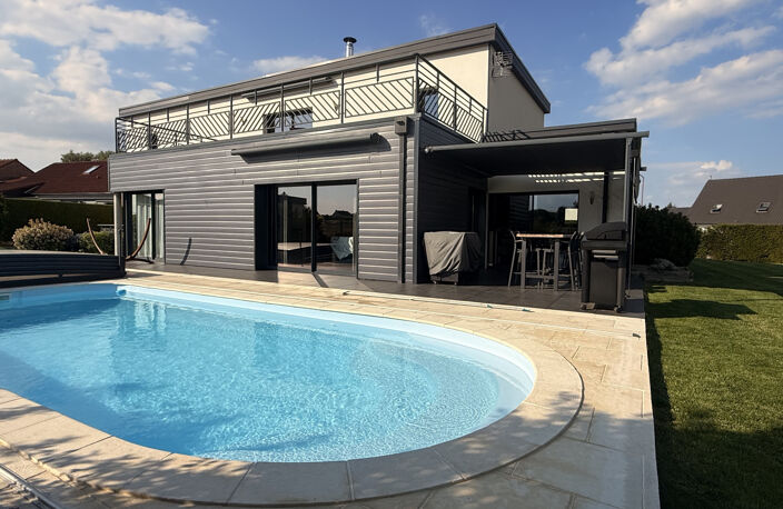 Propriété contemporaine   263 m2   Prestations haut de gamme — photo 2