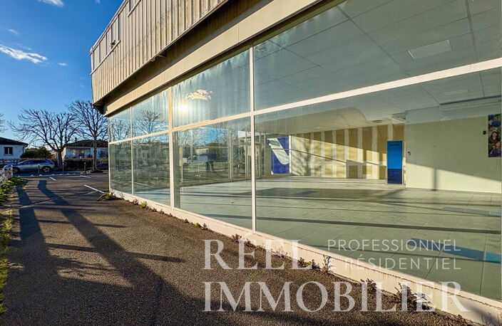 À louer - Local commercial 324 m²  - Forte visibilité à Auch — photo 4
