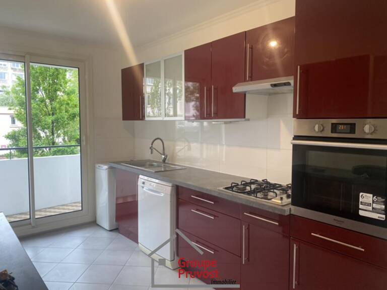 73 84m2 BRON 695OO — photo 1