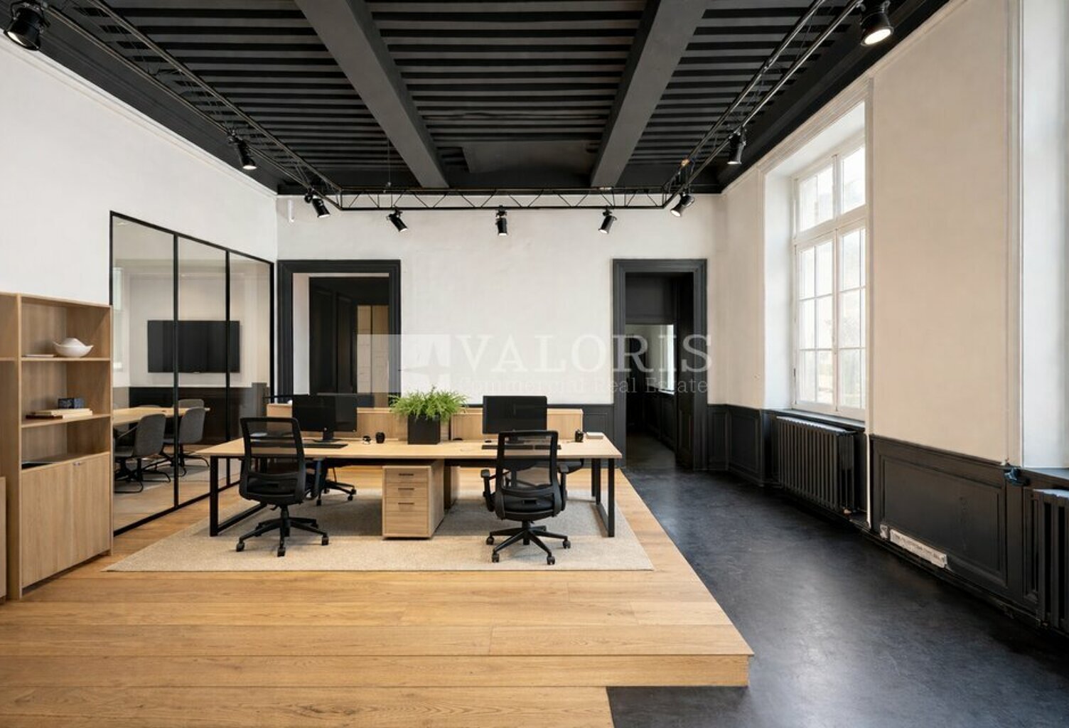 BUREAUX à LOUER — photo 1