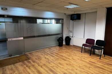 Bureau 1 pièces 5854 €