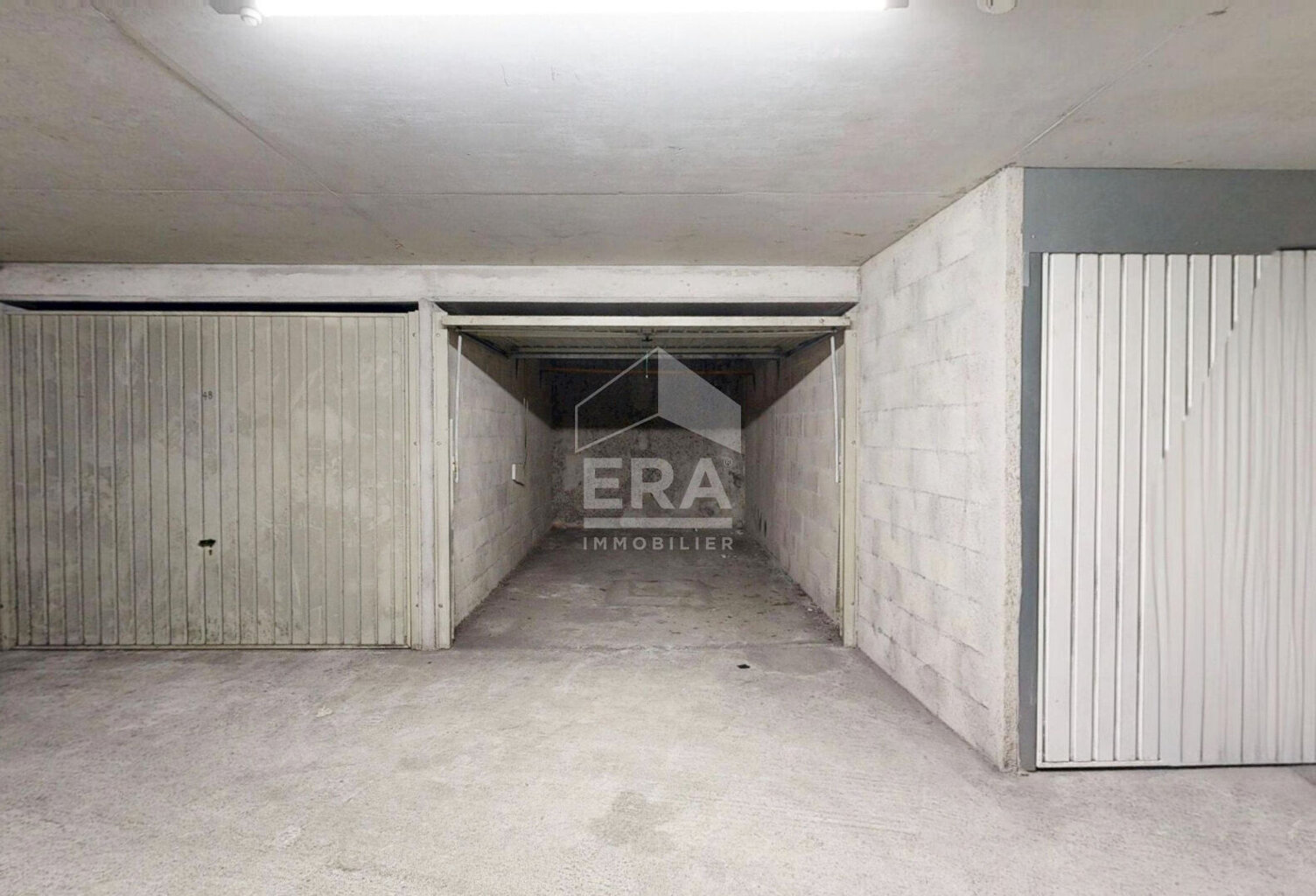 NICE GAMBETTA / CARRÉ D'OR : BEAU GARAGE FACILE D'ACCÈS — photo 1