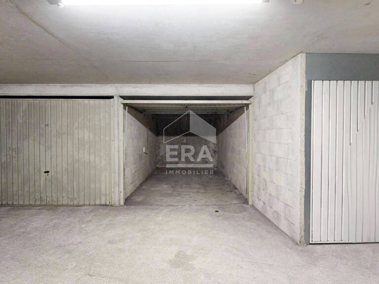 NICE GAMBETTA / CARRÉ D'OR : BEAU GARAGE FACILE D'ACCÈS — photo 1