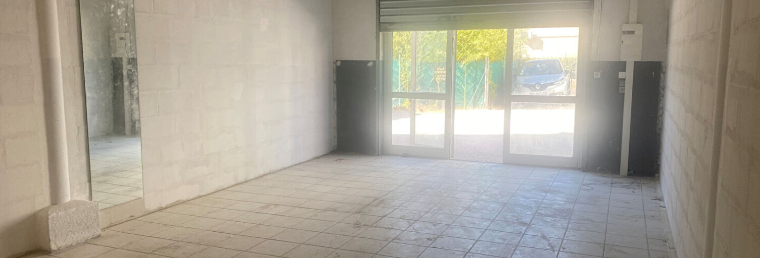 Commerce  70 m² à louer à Éguilles (13510)