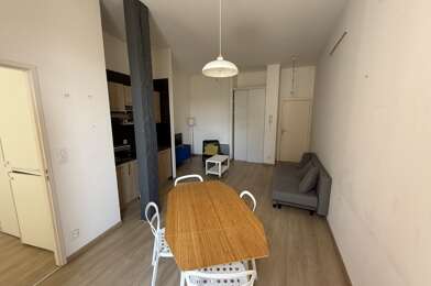 Appartement 2 pièces 860 €