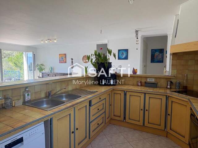Villa de 168 m2 sur 2957 m2, 5 chambres — photo du bien