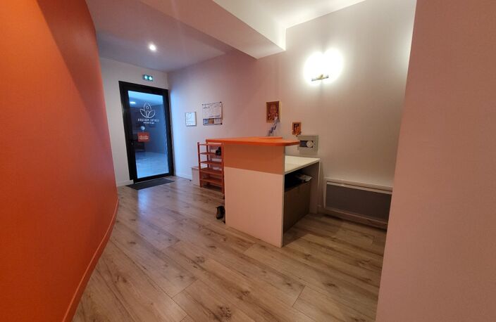 Local commercial — photo 3