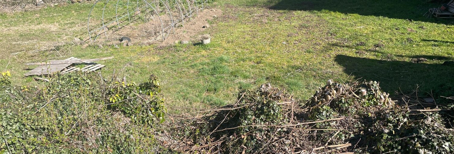 Terrain  663 m² à vendre à Aydat (63970)