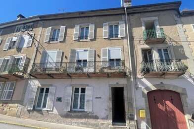 Immeuble  73000 €